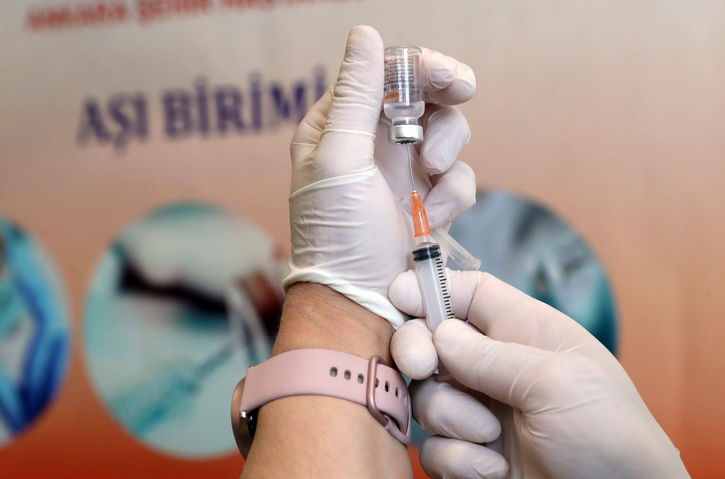 Al doilea lot de vaccinuri COVID-19 fabricate în China ajunge în Turcia
